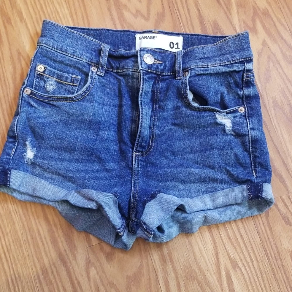 Garage high waisted‎ shorts 01